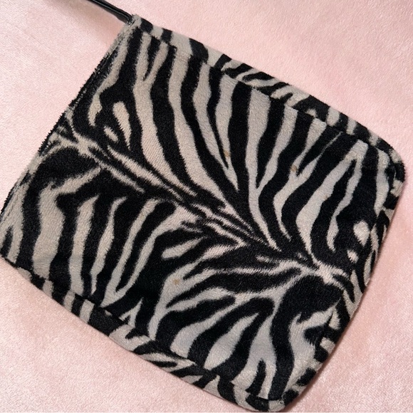 VINTAGE NINE WEST FURRY ZEBRA PRINT CROSSBODY BAG - Picture 3 of 11